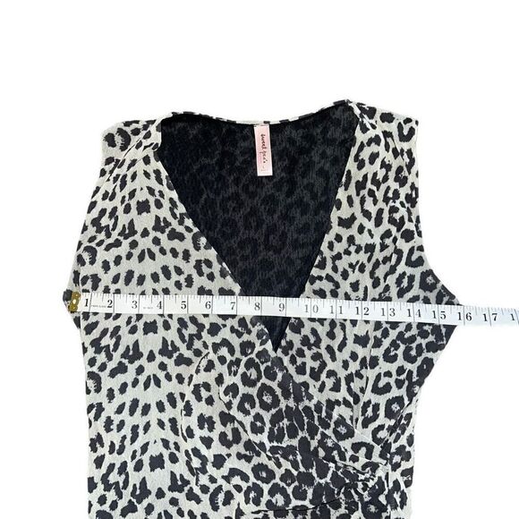SWEET PEA Cheetah Print Sleeveless Blouse Size Large - Picture 5 of 7